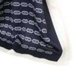 Tavaszi kendő sötétkék mintás 90 x 90