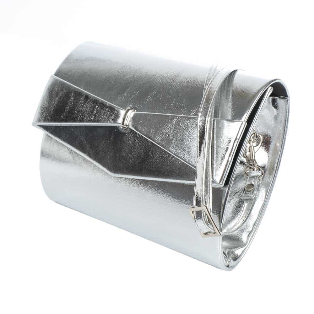 Női alkalmi táska fényes ezüst, masnis (1) Női alkalmi táska fényes ezüst, masnis