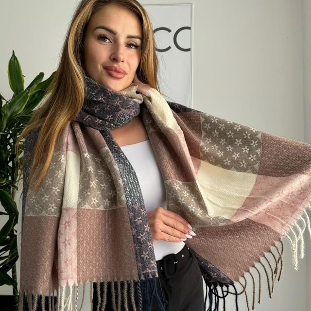 DZ24-2(2) Női sál CASHMERE nagy kockás csillagokkal 50% kasmír gyapjú 70 cm x 200 cm - Image 1