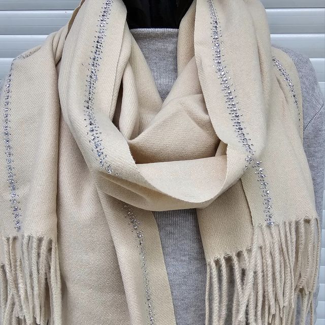 S-70107(3) Női sál cirkóniasorral a szélén 66 cm x 180 cm - Image 1